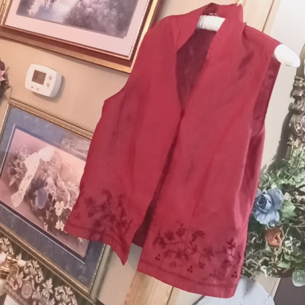 Vintage Silk Vest with Embroidery design